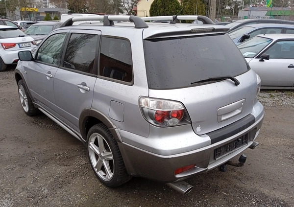 Mitsubishi Outlander cena 8900 przebieg: 273000, rok produkcji 2005 z Warszawa małe 352